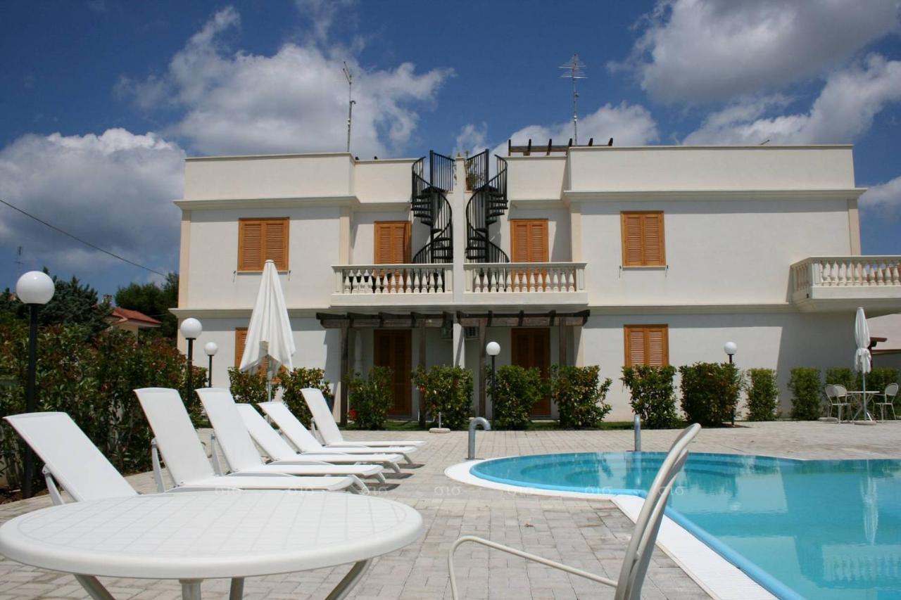 Appartamenti Ginevra Santa Maria al Bagno Εξωτερικό φωτογραφία